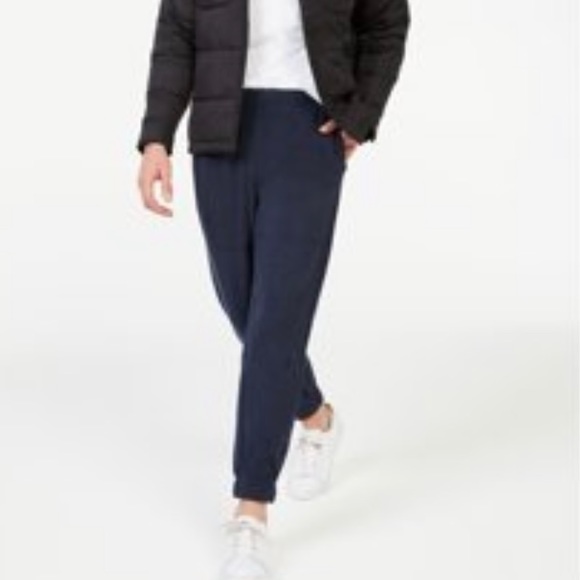 Free Assembly Men's Polar
Fleece Joggers - Picture 6 of 7